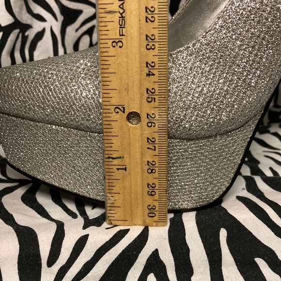 Silver Glitter Platform High Heels Size 8 - Picture 11 of 11
